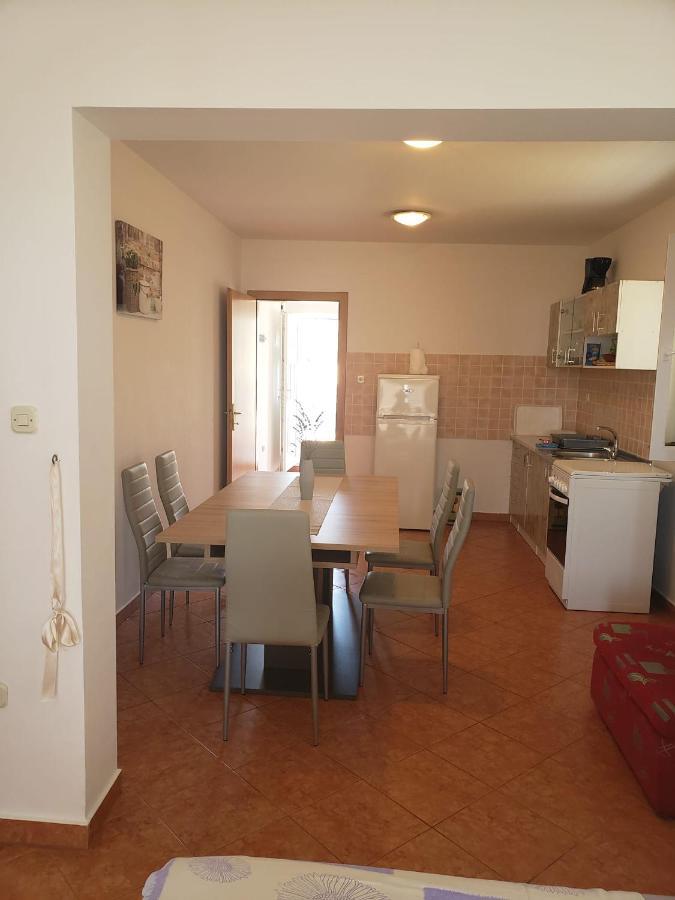 Apartmani Ciklic Dobropoljana Exterior photo