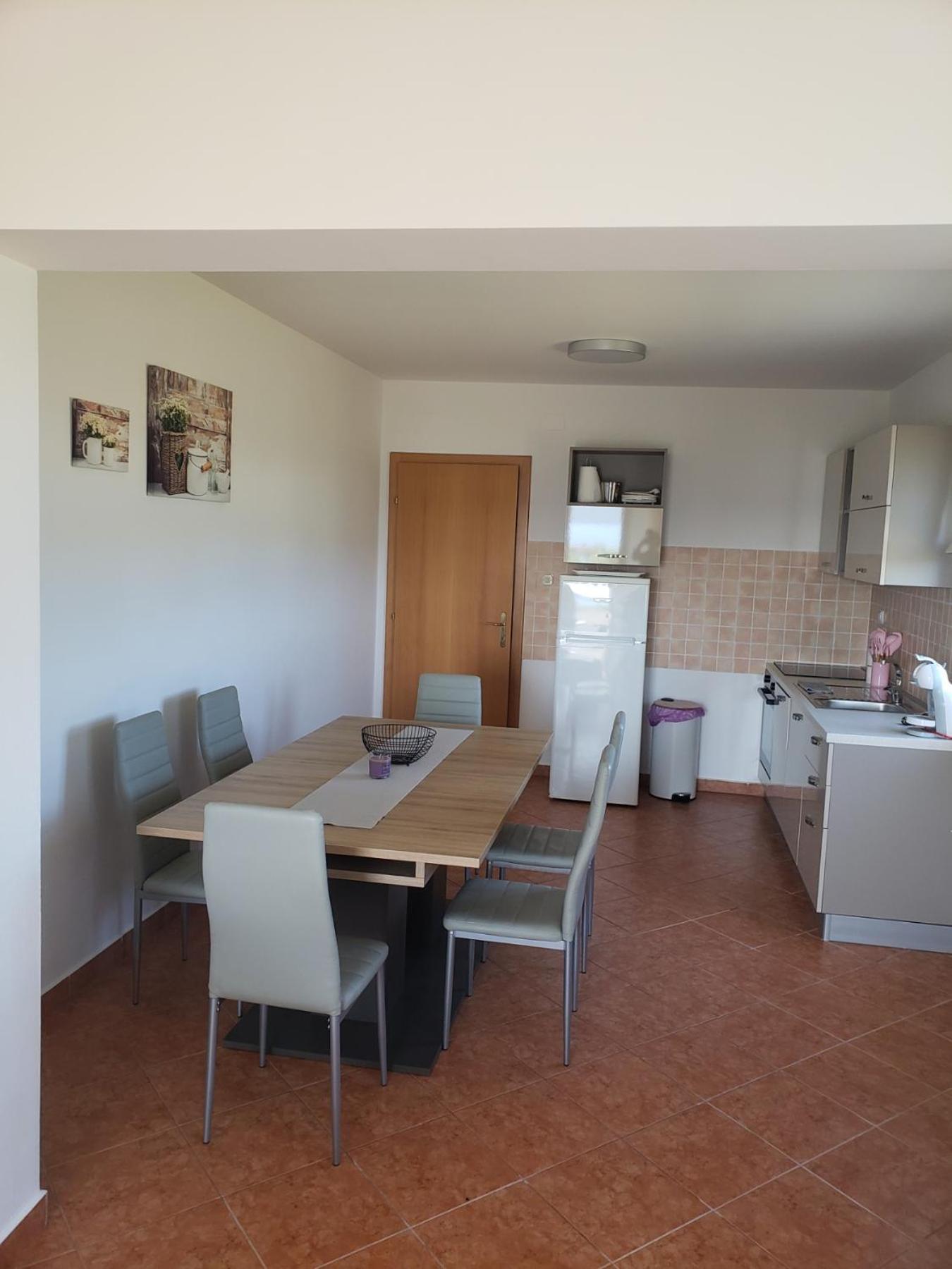 Apartmani Ciklic Dobropoljana Exterior photo