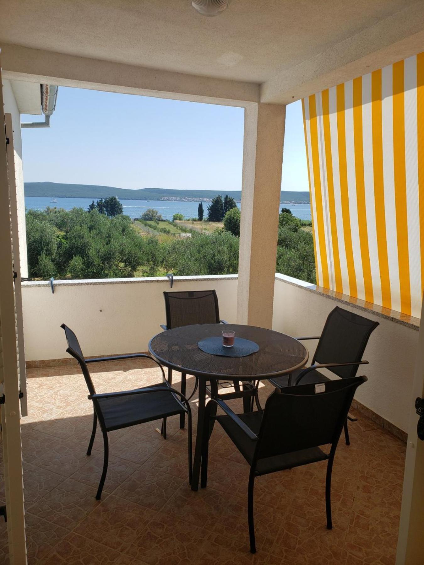 Apartmani Ciklic Dobropoljana Exterior photo